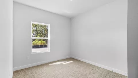 Bedroom - 2804 Wingman Way, Crestview, FL 32539 photo 5 of 18