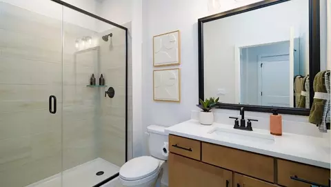 Bath - 3260 Oberon St, York, SC 29745 photo 8 of 12