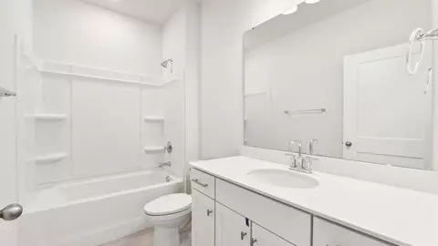 Bath - 3260 Oberon St, York, SC 29745 photo 1 of 12