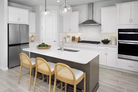Kitchen - 13009 Dawning Ln, Parrish, FL 34219 photo 2 of 4