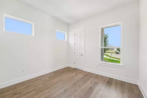 Bedroom - 122 Alvin Dr, Buda, TX 78610 photo 9 of 10