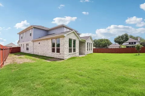 Exterior - 122 Alvin Dr, Buda, TX 78610 photo 7 of 8