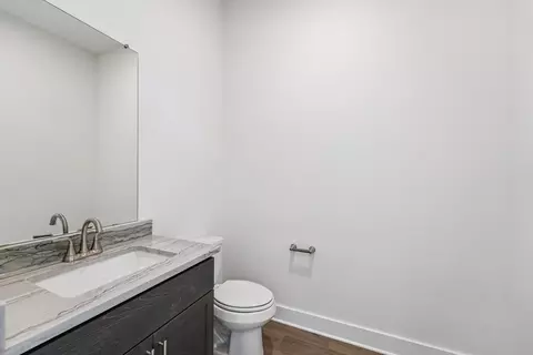 Bath - 122 Alvin Dr, Buda, TX 78610 photo 4 of 6