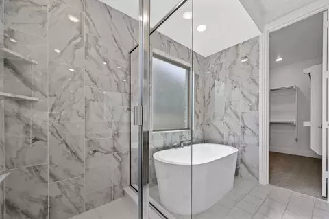 Bath - 11437 Wulstone Rd, Haslet, TX 76052 photo 3 of 6