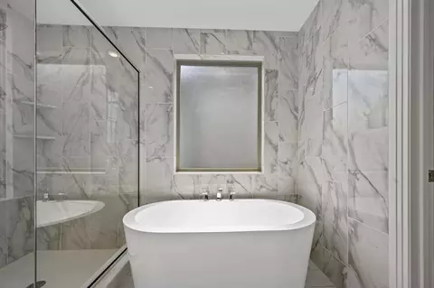 Bath - 11437 Wulstone Rd, Haslet, TX 76052 photo 5 of 6