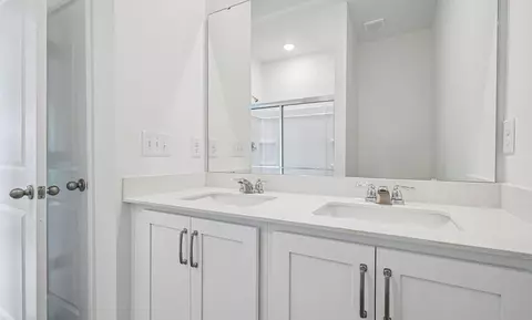 Bath - 6610 Chillingham Dr, Middlesex, NC 27557 photo 1 of 2