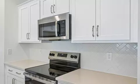 Kitchen - 6610 Chillingham Dr, Middlesex, NC 27557 photo 4 of 6