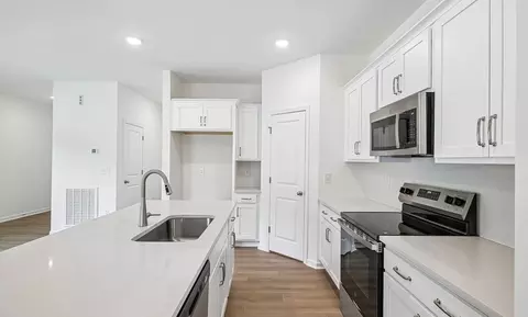 Kitchen - 6610 Chillingham Dr, Middlesex, NC 27557 photo 5 of 6