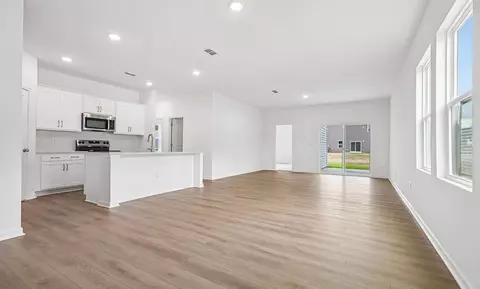Living - 6610 Chillingham Dr, Middlesex, NC 27557 photo 2 of 6