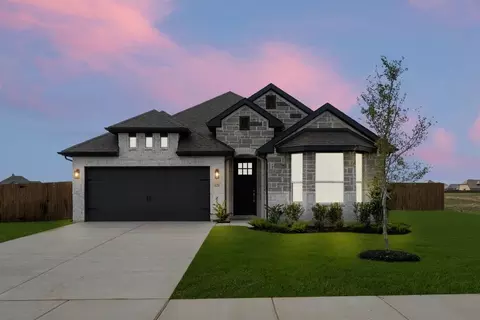 121 Grey Wolf Ct, Godley, TX 76044