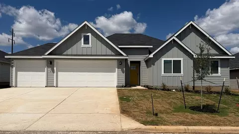 174 Teal St, Fredericksburg, TX 78624