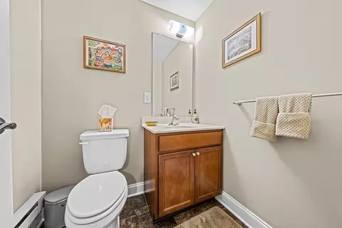 Bath - 306 S Ridge Ave, Middletown, DE 19709 photo 2 of 8