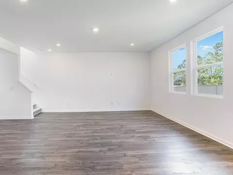 Living - 223 Groveton Ct, Euharlee, GA 30145 photo 6 of 27