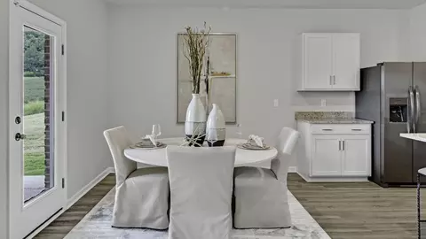 Dining - 1235 Eidson St, Athens, AL 35611 photo 3 of 5