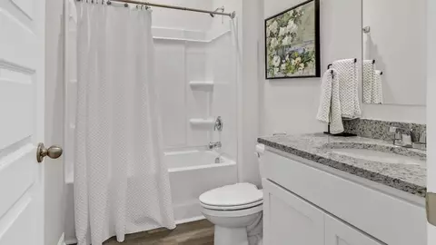 Bath - 1235 Eidson St, Athens, AL 35611 photo 1 of 3