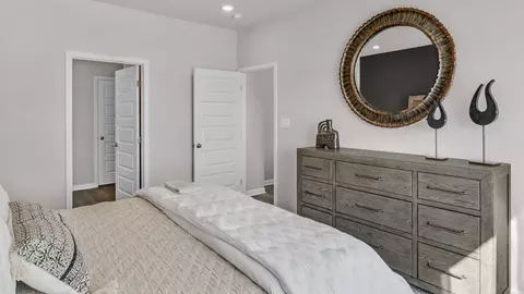 Bedroom - 1235 Eidson St, Athens, AL 35611 photo 8 of 16