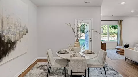 Dining - 1235 Eidson St, Athens, AL 35611 photo 3 of 4