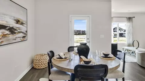 Dining - 1235 Eidson St, Athens, AL 35611 photo 2 of 3