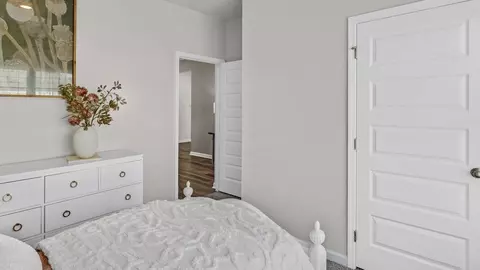 Bedroom - 1235 Eidson St, Athens, AL 35611 photo 2 of 16