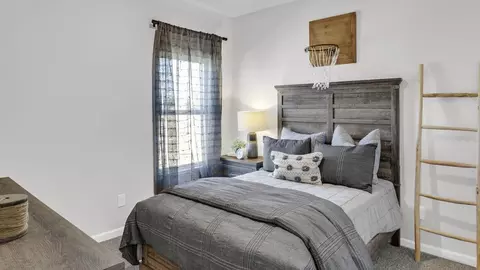Bedroom - 1235 Eidson St, Athens, AL 35611 photo 3 of 16