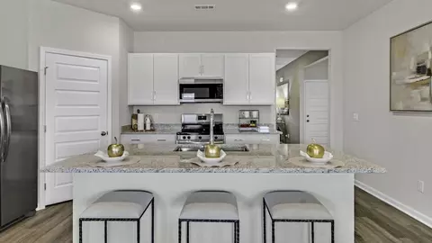 Kitchen - 1235 Eidson St, Athens, AL 35611 photo 3 of 5