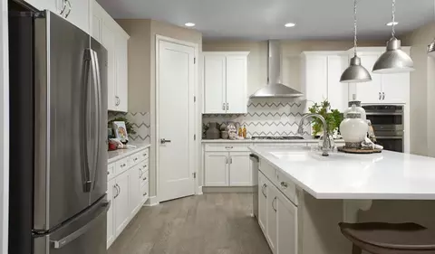 Kitchen - 24193 E 39th Ave, Aurora, CO 80019 photo 2 of 3