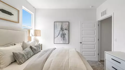 Bedroom - Hwy 41 & Ave. 12, Madera, CA 93636 photo 4 of 9