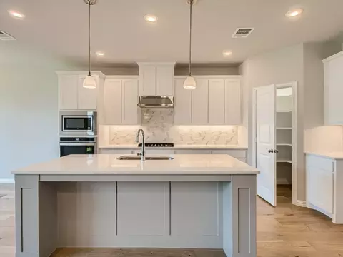 Kitchen - 11432 Wulstone Rd, Haslet, TX 76052 photo 4 of 8