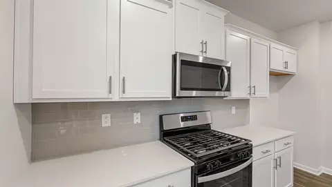 Kitchen - 101 Sunriff Ct, Greer, SC 29651 photo 3 of 7
