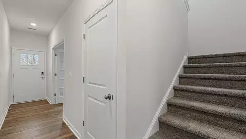 Entry Way - 101 Sunriff Ct, Greer, SC 29651 photo 2 of 7