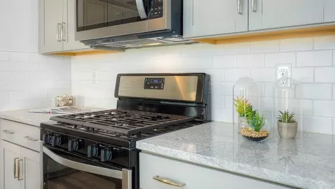 Kitchen - 28 Wheatfield Rd, Fletcher, NC 28732 photo 5 of 8