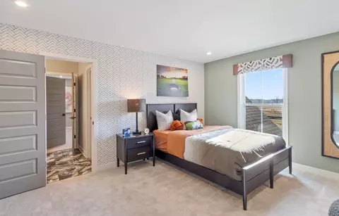 Bedroom - 2705 Buckridge Dr, Cincinnati, OH 45233 photo 5 of 8