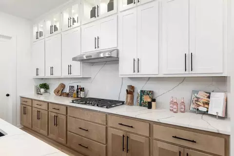 Kitchen - 2213 Pinner Ct, Celina, TX 75009 photo 7 of 11