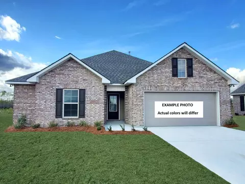 114 Maroon St, Youngsville, LA 70592