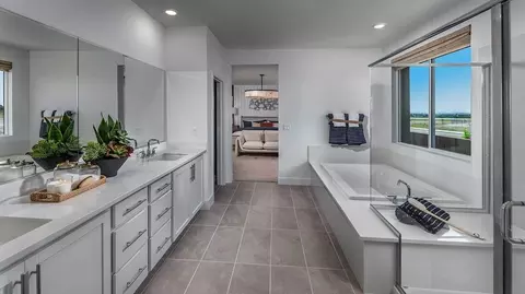 Bath - 2842 Wrangell St, Manteca, CA 95337 photo 1 of 3