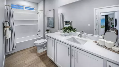 Bath - 2842 Wrangell St, Manteca, CA 95337 photo 2 of 3