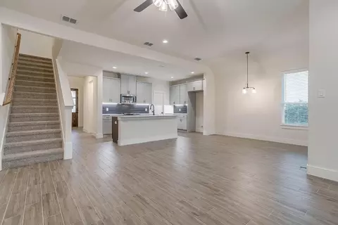 Living - Springfield Rd, Springtown, TX 76082 photo 6 of 9