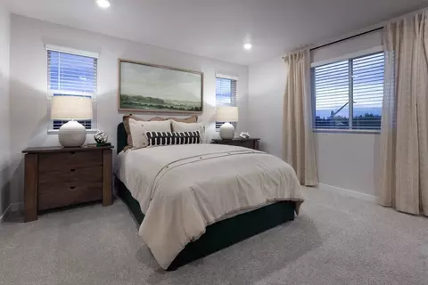 Bedroom - 3887 SW 38th St, Gresham, OR 97080 photo 1 of 17