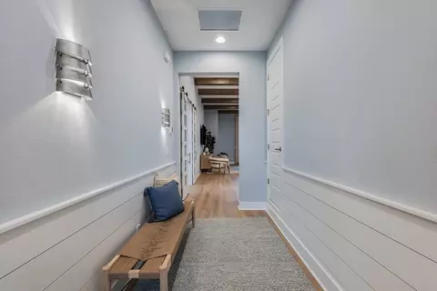 Entry Way - 14816 Rider Pass Dr, Lithia, FL 33547 photo 2 of 3