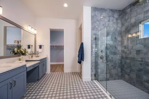 Bath - 14816 Rider Pass Dr, Lithia, FL 33547 photo 1 of 4