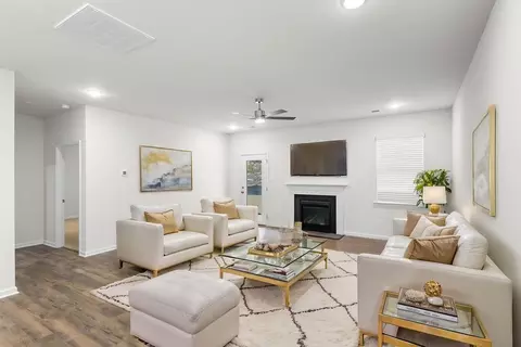 Living - 5013 Tullamore Dr, Aiken, SC 29801 photo 3 of 5