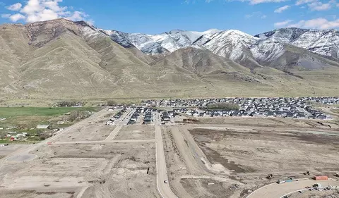 View/Area - 1813 E Antonio Dr, Lake Point, UT 84074 photo 1 of 4