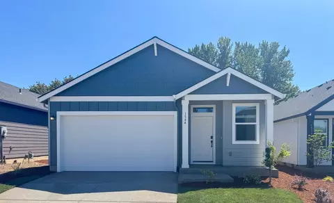 1544 N Young St, Lafayette, OR 97127