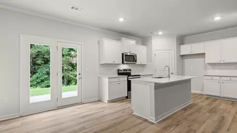 6657 Parsons St, Flowery Branch, GA 30542