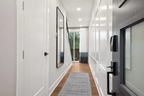 Entry Way - 18923 99th Pl NE, Bothell, WA 98011 photo 1 of 6