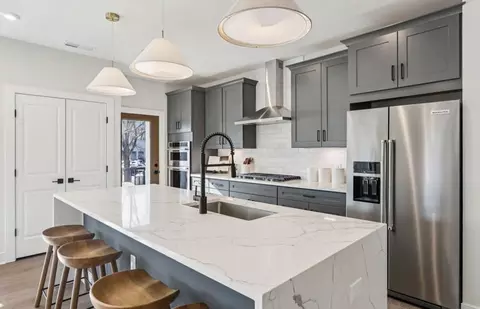 Kitchen - 1121 Fortune Ter, Potomac, MD 20854 photo 7 of 8
