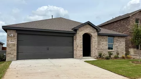 204 Van Horn Dr, Terrell, TX 75160