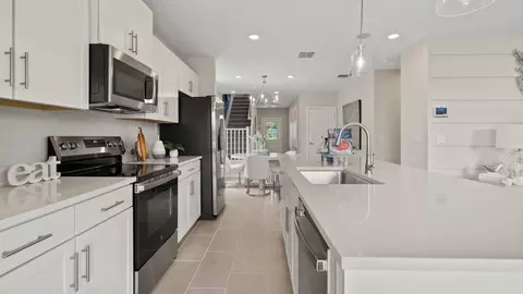 Kitchen - 219 Meredith Blvd, Winter Haven, FL 33881 photo 5 of 7
