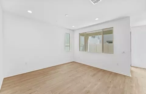 Living - 4236 E Flutter Privado, Ontario, CA 91761 photo 3 of 4