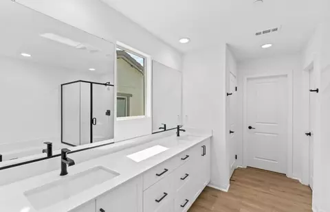 Bath - 4236 E Flutter Privado, Ontario, CA 91761 photo 1 of 3